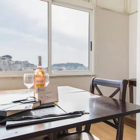 - Castle View Balcony Daire Lisboa