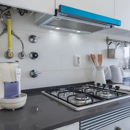 아파트 - Castle View Balcony