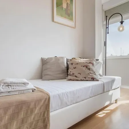 131 A - - Castle View Balcony * 리스본
